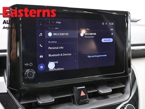 Used 2024 Toyota Corolla Cross L AWD/4WD image 18