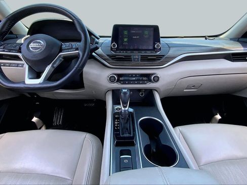 Used 2019 Nissan Altima 2.5 SL FWD image 15