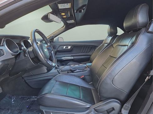 Used 2022 Ford Mustang Premium image 17