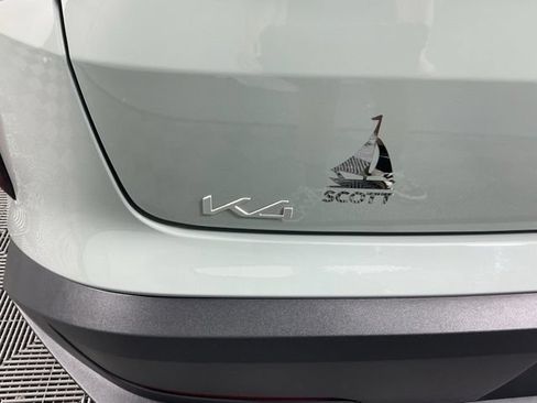 Used 2025 Kia K4 EX FWD image 19