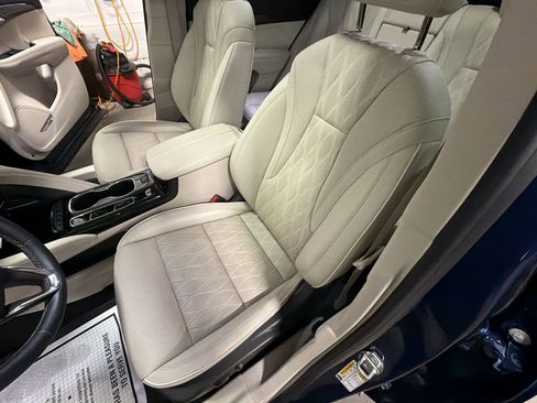 Used 2023 Buick Envision Avenir image 21