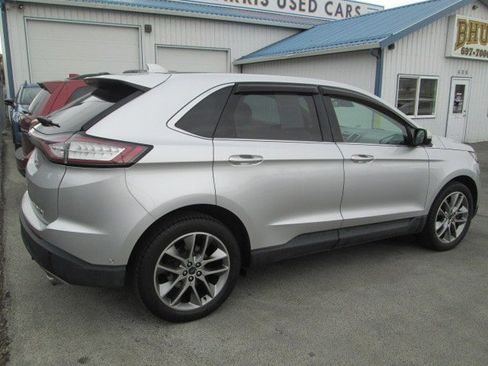 Used 2017 Ford Edge SEL w/ Equipment Group 201A image 2