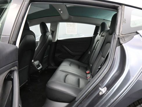 Used 2019 Tesla Model 3 Long Range image 15