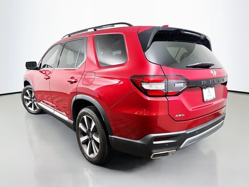 Used 2025 Honda Pilot Elite image 5