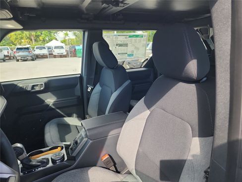 New 2025 Ford Bronco 4-Door image 13