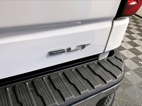 Used 2026 GMC Sierra 1500 SLT w/ SLT Premium Plus Package AWD/4WD image 24