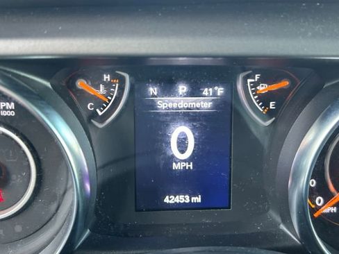 Used 2022 Jeep Gladiator Sport image 17