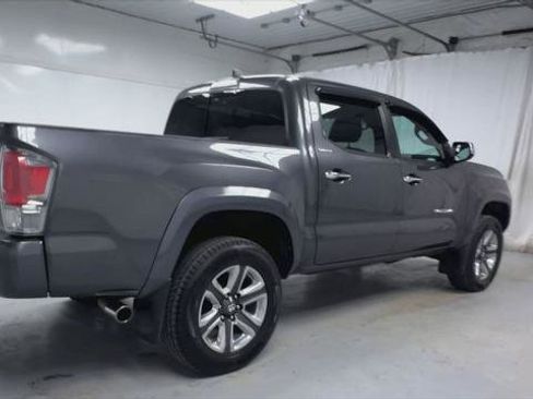 Certified 2018 Toyota Tacoma Limited AWD/4WD image 23
