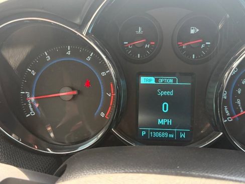 Used 2014 Chevrolet Cruze LT w/ RS Package FWD image 13