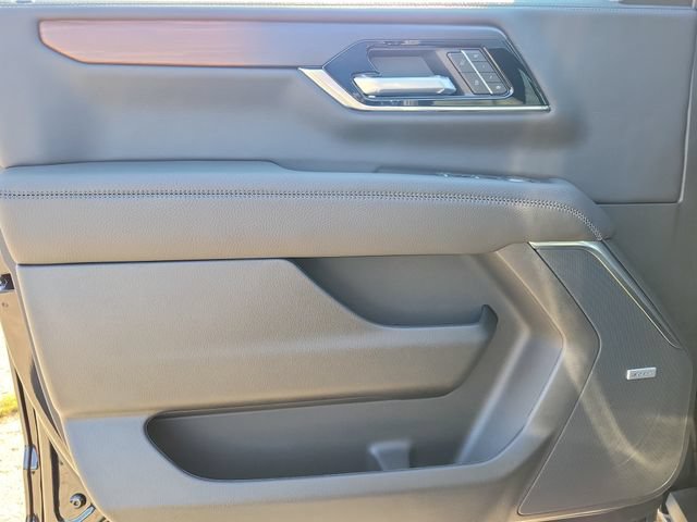 New 2026 GMC Yukon Denali w/ Denali Reserve Package AWD/4WD image 12