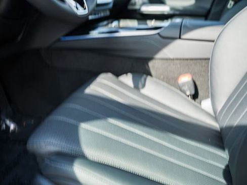 New 2026 Mercedes-Benz E 450 4MATIC Sedan image 36