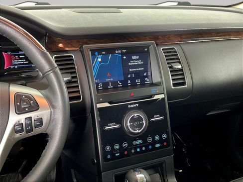 Used 2019 Ford Flex Limited FWD image 9