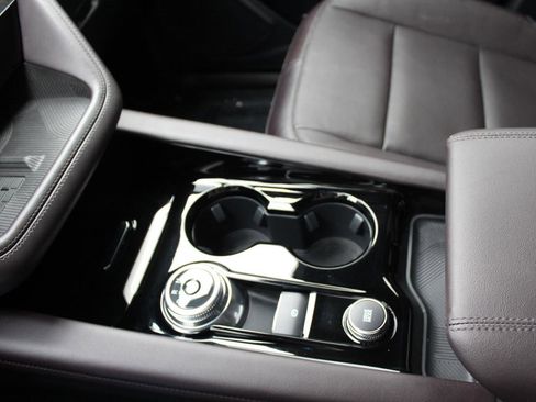 Used 2025 Ford Explorer Platinum w/ LUX Leather Package image 56