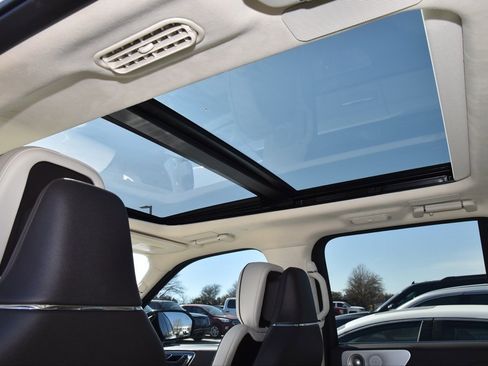 Used 2023 Lincoln Navigator Black Label image 13