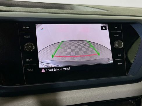 Used 2022 Volkswagen Taos SE image 18