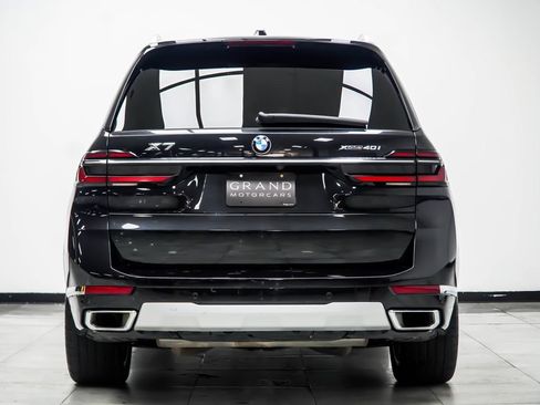 Used 2024 BMW X7 xDrive40i AWD/4WD image 12