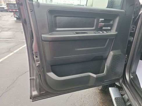 Used 2020 RAM 5500 Tradesman w/ Chrome Appearance Group image 37