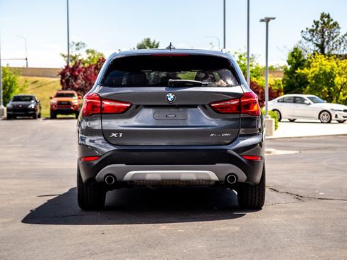 Used 2019 BMW X1 xDrive28i w/ Convenience Package AWD/4WD image 4
