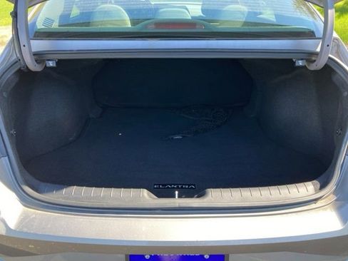 Used 2023 Hyundai Elantra SEL w/ Convenience Package FWD image 23