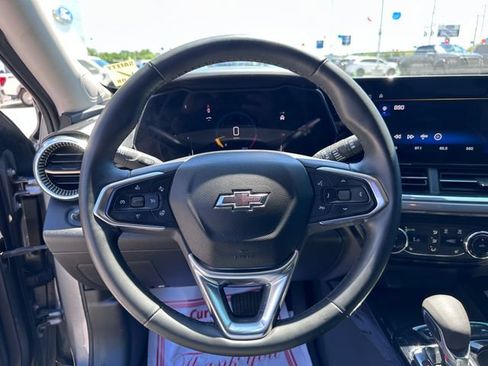Used 2025 Chevrolet Trax ACTIV w/ Sunroof Package FWD image 20