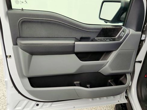 Used 2025 Ford F150 Lightning XLT AWD/4WD image 10