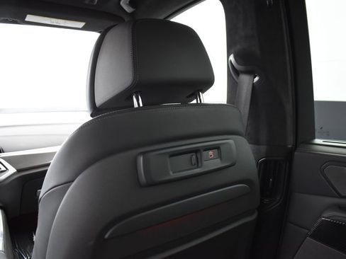 Used 2022 BMW X5 M50i w/ Executive Package image 14