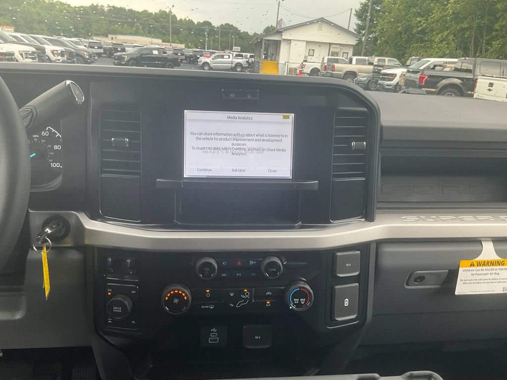 New 2026 Ford F250 XL w/ STX Appearance Package AWD/4WD image 19