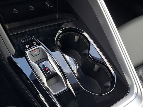 New 2025 Audi Q5 Premium Plus image 15