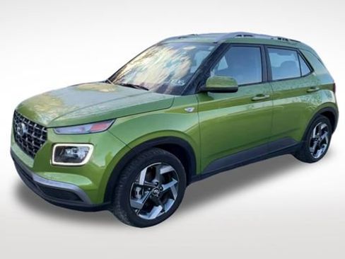 Used 2020 Hyundai Venue SEL w/ Convenience + Premium Package image 4