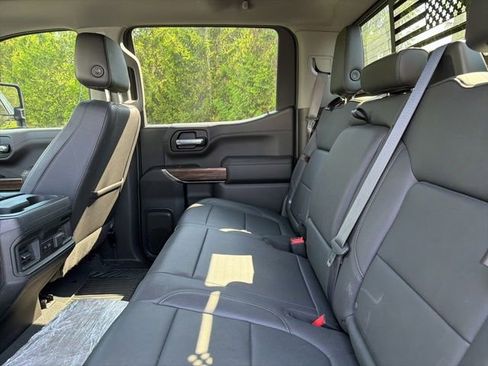Used 2021 Chevrolet Silverado 1500 LT Trail Boss w/ Convenience Package II AWD/4WD image 6