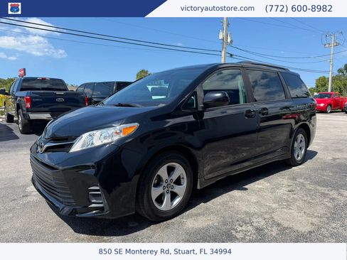 Used 2019 Toyota Sienna LE FWD image 10