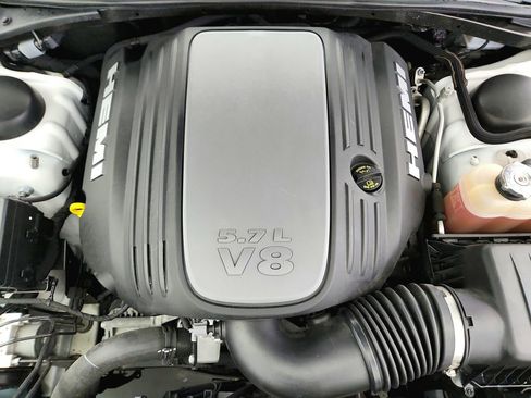 Used 2022 Dodge Challenger R/T RWD image 33