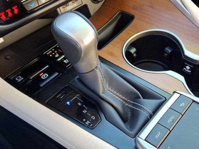 Used 2022 Lexus RX 350 AWD w/ Premium Package image 16