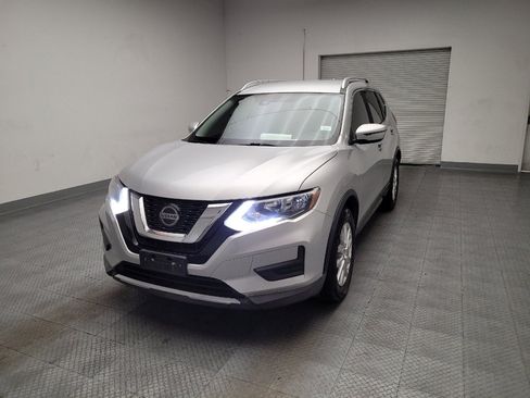 Used 2019 Nissan Rogue SV FWD image 15