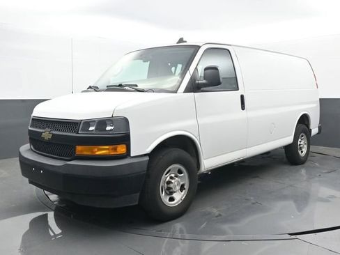 Used 2020 Chevrolet Express 2500 w/ Driver Convenience Package RWD image 8