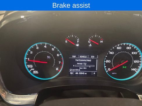 Used 2023 Chevrolet Traverse LT image 12