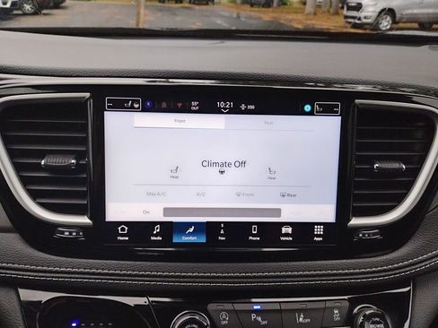 New 2026 Chrysler Pacifica Select image 30