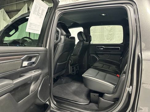 Used 2025 RAM 1500 Laramie AWD/4WD image 40