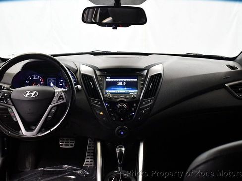 Used 2016 Hyundai Veloster Turbo image 25