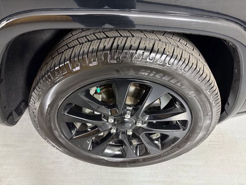 Used 2020 Jeep Grand Cherokee Altitude image 11