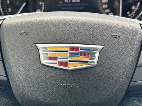 Used 2023 Cadillac XT5 Premium Luxury image 31