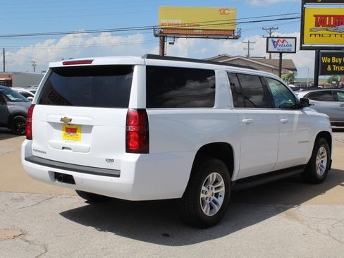 Used 2019 Chevrolet Suburban LT AWD/4WD image 5