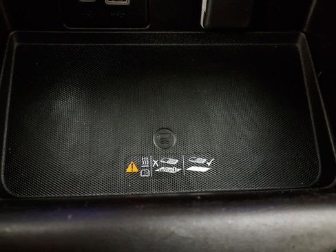 Used 2021 GMC Yukon SLT w/ SLT Luxury Plus Package image 25