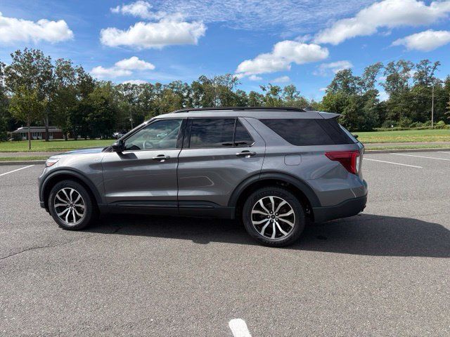 Certified 2023 Ford Edge ST-Line AWD/4WD image 3