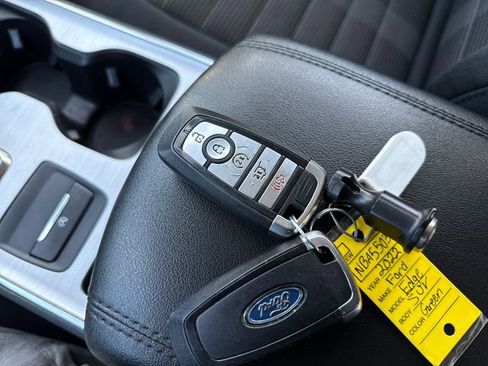 Used 2022 Ford Edge SEL AWD/4WD image 11