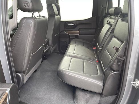 Used 2021 Chevrolet Silverado 1500 LT Trail Boss w/ Convenience Package II image 11