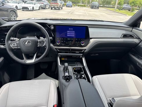 Used 2026 Lexus TX 350 AWD w/ Technology Package image 16