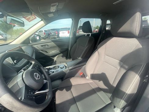 Used 2024 Nissan Rogue S AWD/4WD image 21