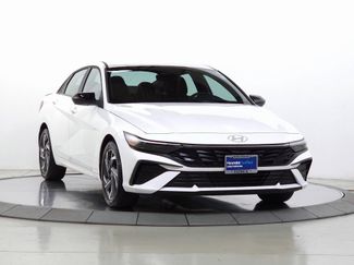 Certified 2025 Hyundai Elantra Sport image 1