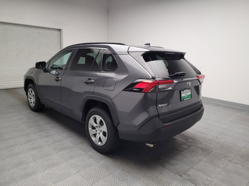 Used 2021 Toyota RAV4 LE AWD/4WD image 5